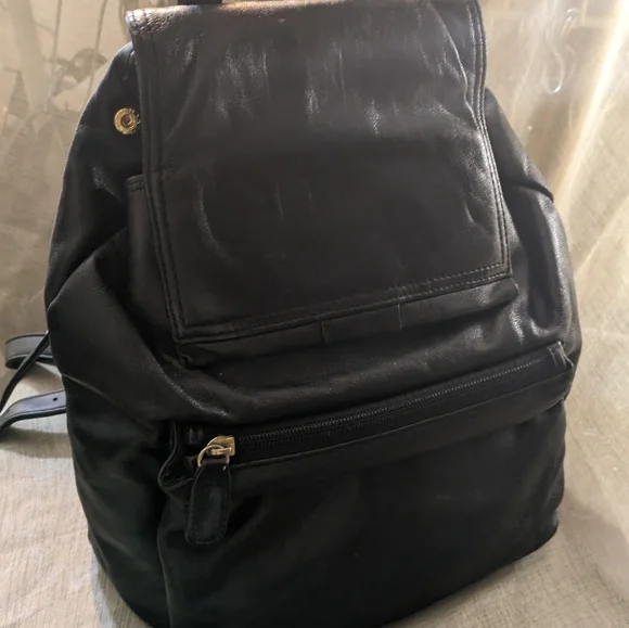 Newport News black leather backpack Targus 15″ Newport Backpack « Blog | lesterchan.net main image 3